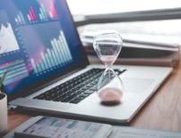 NISAを始めるタイミングで一番いいのはどれのイメージ