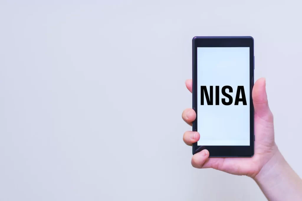 証券のつみたてNISAの始め方｜スマホアプリのイメージ