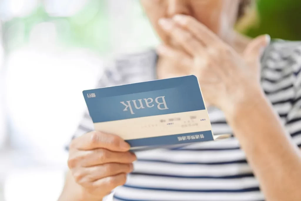 老後の生活でお金がない・みじめな生活に陥った際の対処方法のイメージ