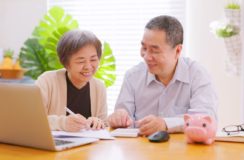 老後貯金なしでも大丈夫？年金だけでは生活が厳しい理由のイメージ