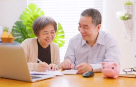 老後貯金なしでも大丈夫？年金だけでは生活が厳しい理由のイメージ