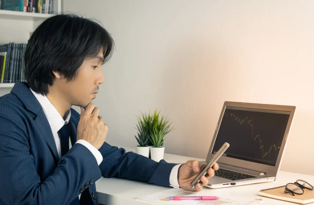 投資信託は利確して買い直すべき?のイメージ